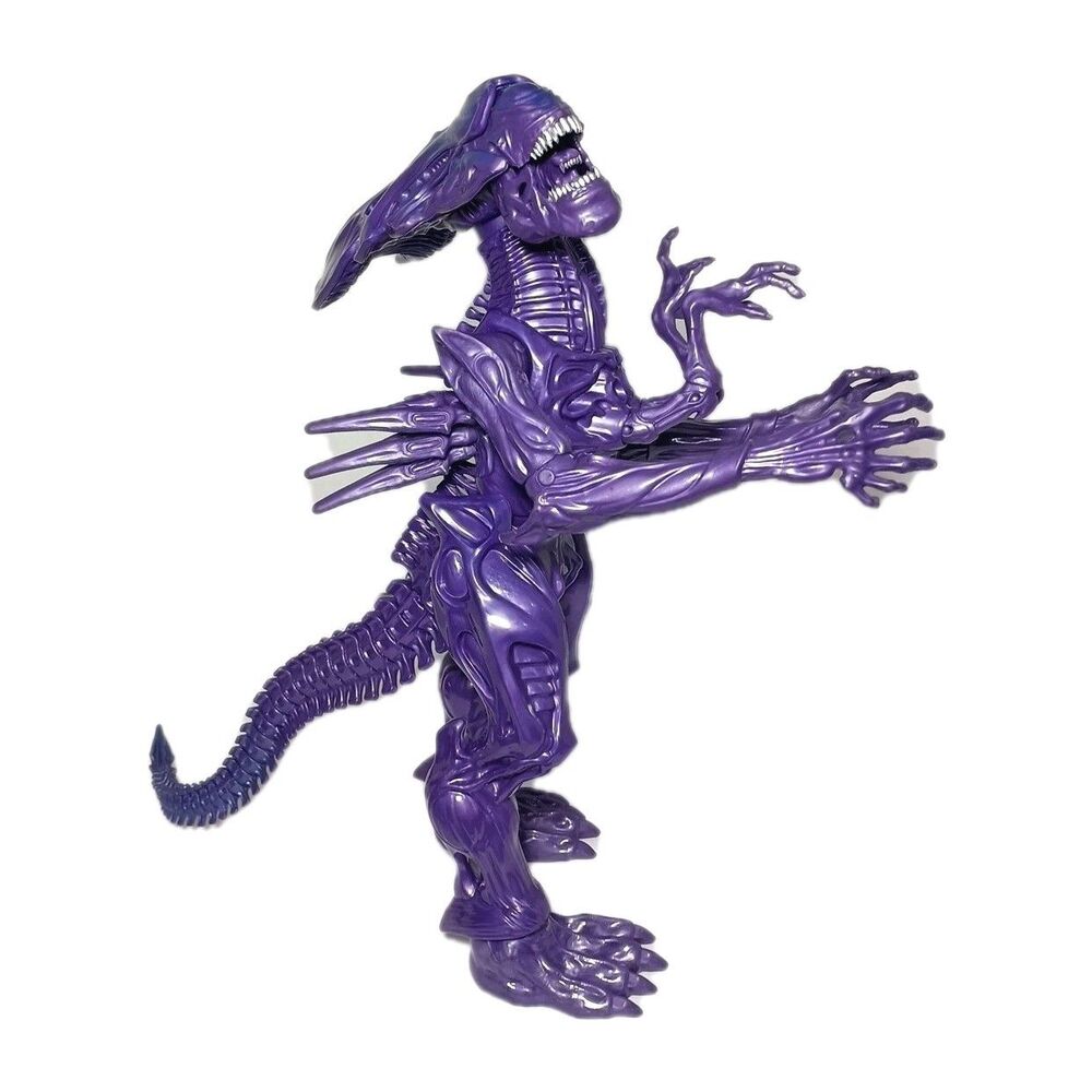 Lanard Alien Collection Queen Action Figure Xenomorph Purple Jointed Figurine
